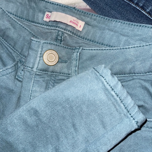 jeans - Picture 2 of 3